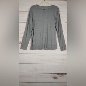 Weatherproof XL shirt men’s pullover crew neck long sleeve t-shirt.